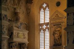 GN6R4299_2012_HDR